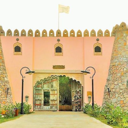 Lohagarh Fort Resort Kukas Exterior photo