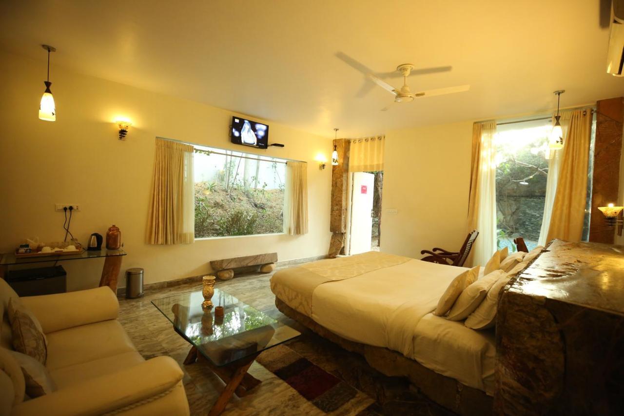 Lohagarh Fort Resort Kukas Exterior photo