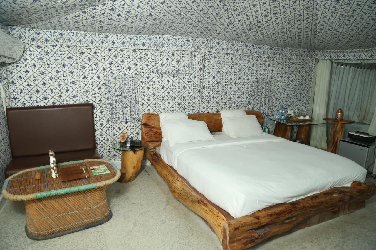 Lohagarh Fort Resort Kukas Exterior photo